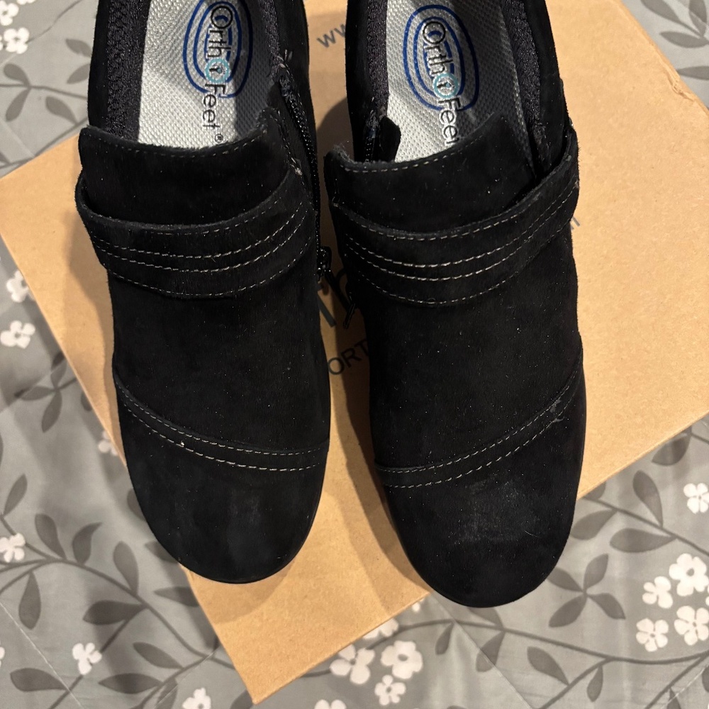 Black Suede Shoe boot